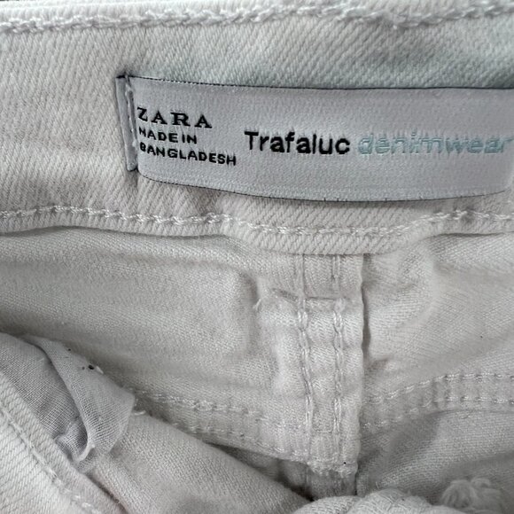 Zara Trafaluc Womens Jean Shorts 4 White Denim Stretch Mid-Rise Cuffed Pockets - Picture 6 of 12